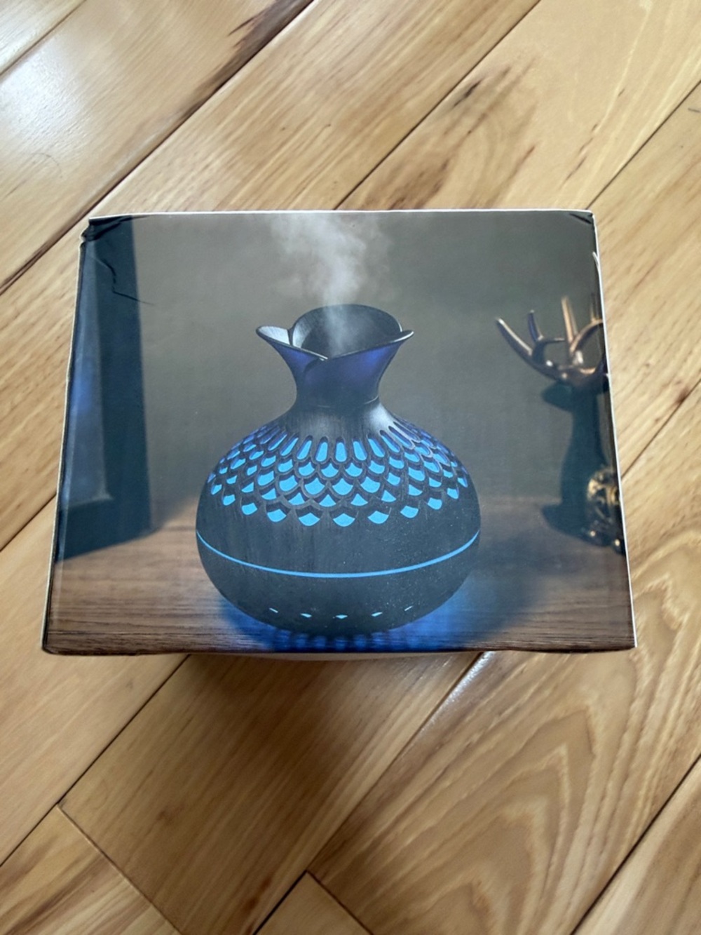 Compact Wood Look Flower Humidifier - Portable USB Diffuser - Picture 3 of 4